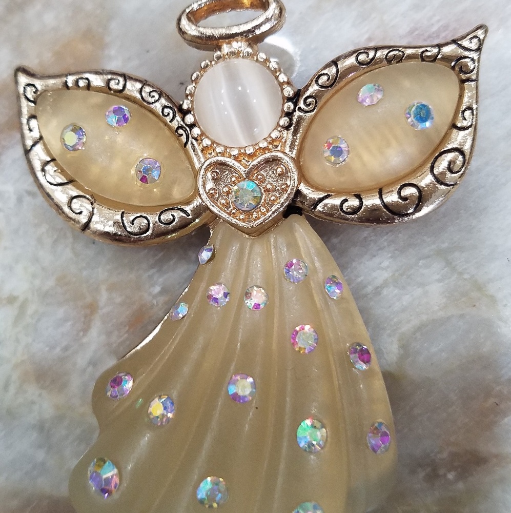 NEW! HALO ANGEL PIN